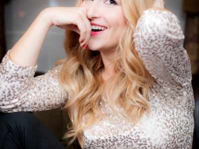 IVANA RADOVNIKOVIĆ pjesma 'Tako rijetko si tu' na 1. mjestu službene nacionalne top liste HRTOP40