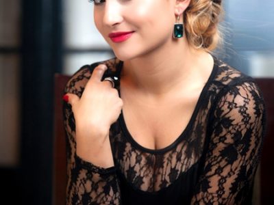 IVANA RADOVNIKOVIĆ i treći tjedan zaredom na 1. mjestu HRTOP40 + POZIVNICA na premijeru spota