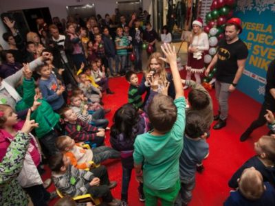 Ivana Radovniković u prepunom Branimir centru predstavila dječje izdanje