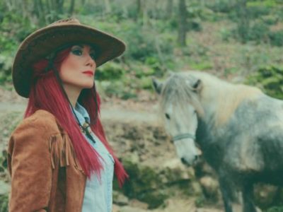 Nikolina Tomljanović novi spot za pjesmu 'Voli me'