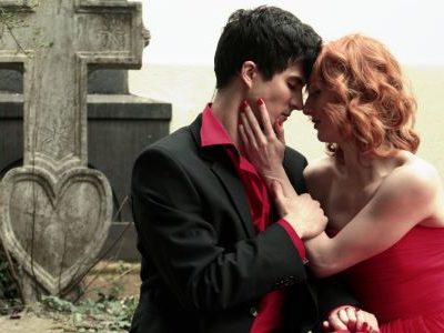 ''Divna'' Vanda Winter u zagrljaju Dylan Doga