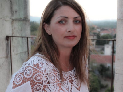 Branka Delić predstavlja svoj novi singl “Ostani zauvijek”